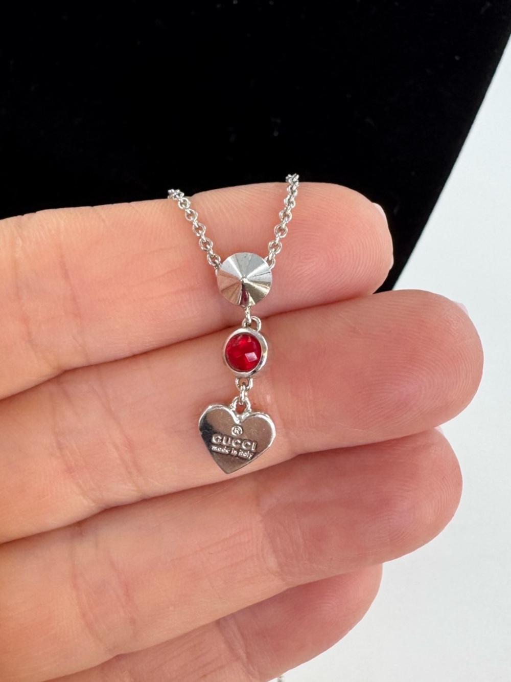 Authentic Gucci Sterling Silver Heart Pendant Necklace with Red Crystals - Picture 2 of 3